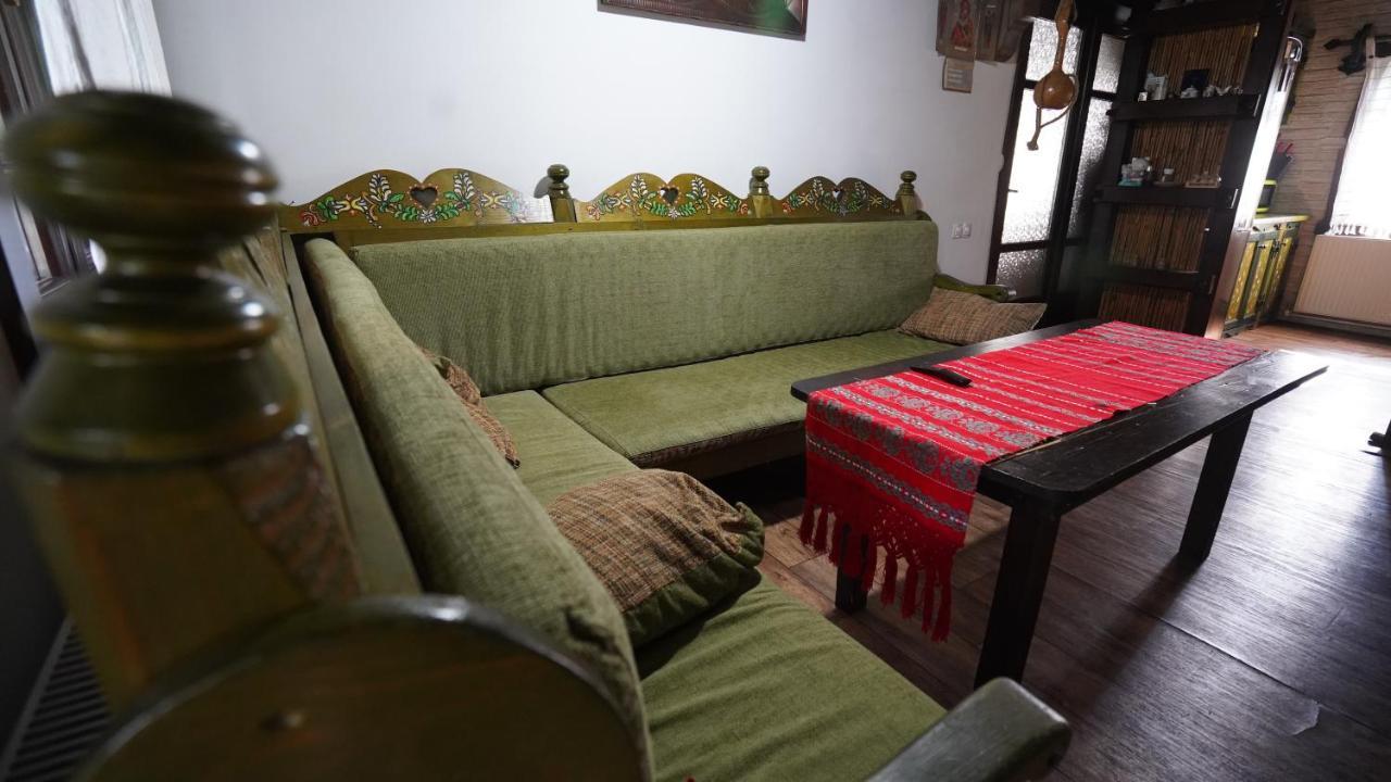 Pensiunea Yogi Dunavatu de Jos ภายนอก รูปภาพ
